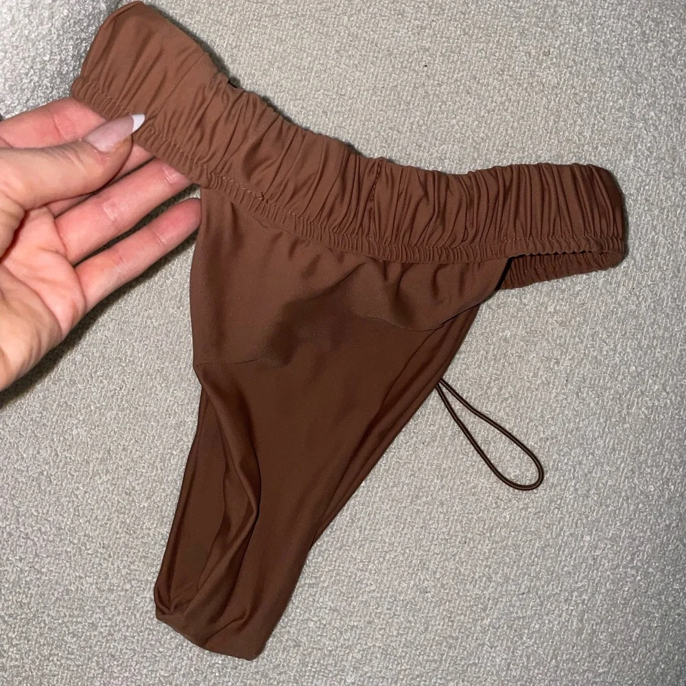 Brown Drawstring Ruched CECE Bikini‎ Set - Picture 5 of 8